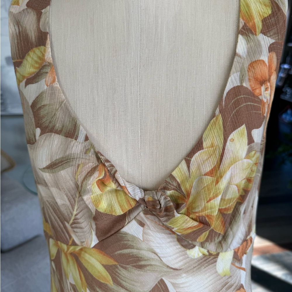 Tommy Bahama Women’s Sleeveless Floral Lined Dress. Size 10 - Picture 3 of 9